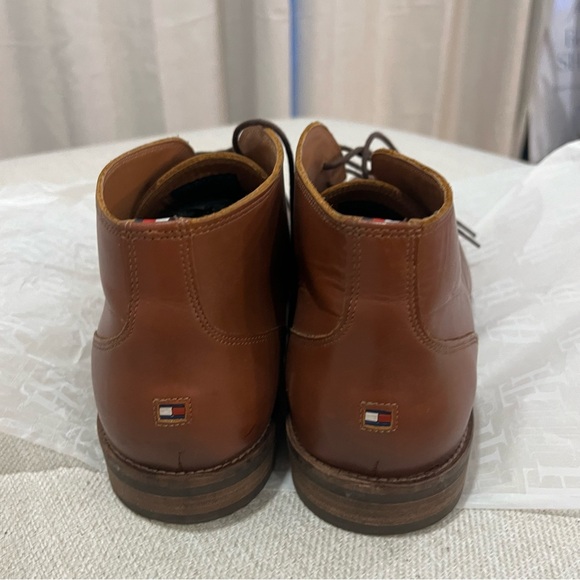 Tommy Hilfiger Boots: Cognac - Picture 4 of 11